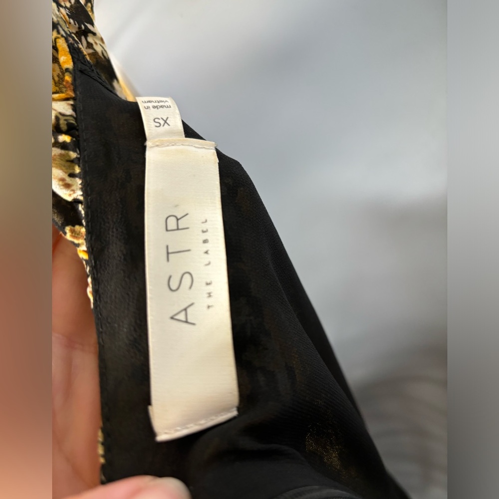Astr The Label Ruffle Neck Ruched Mini Dress, Size XS - Picture 8 of 8